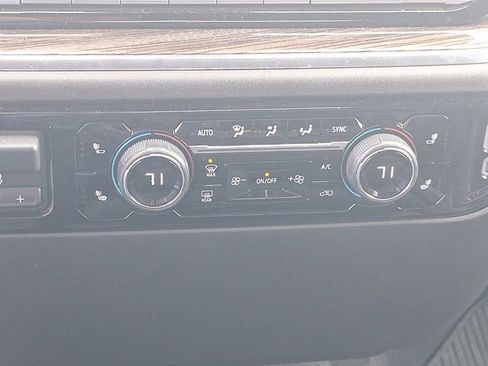 Used 2025 Chevrolet Silverado 1500 LT image 43