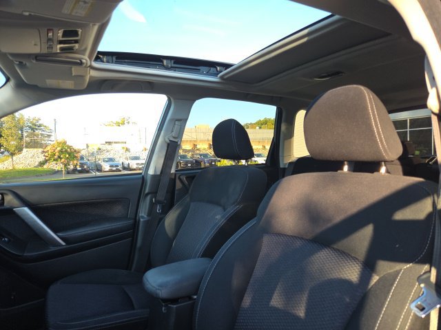 Used 2017 Subaru Forester 2.5i Premium w/ All-Weather Package AWD/4WD image 3