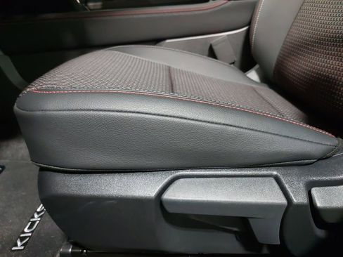 New 2026 Nissan Kicks SR w/ Cold Weather Package image 27