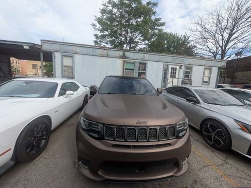 Used 2018 Jeep Grand Cherokee Trackhawk AWD/4WD image 14