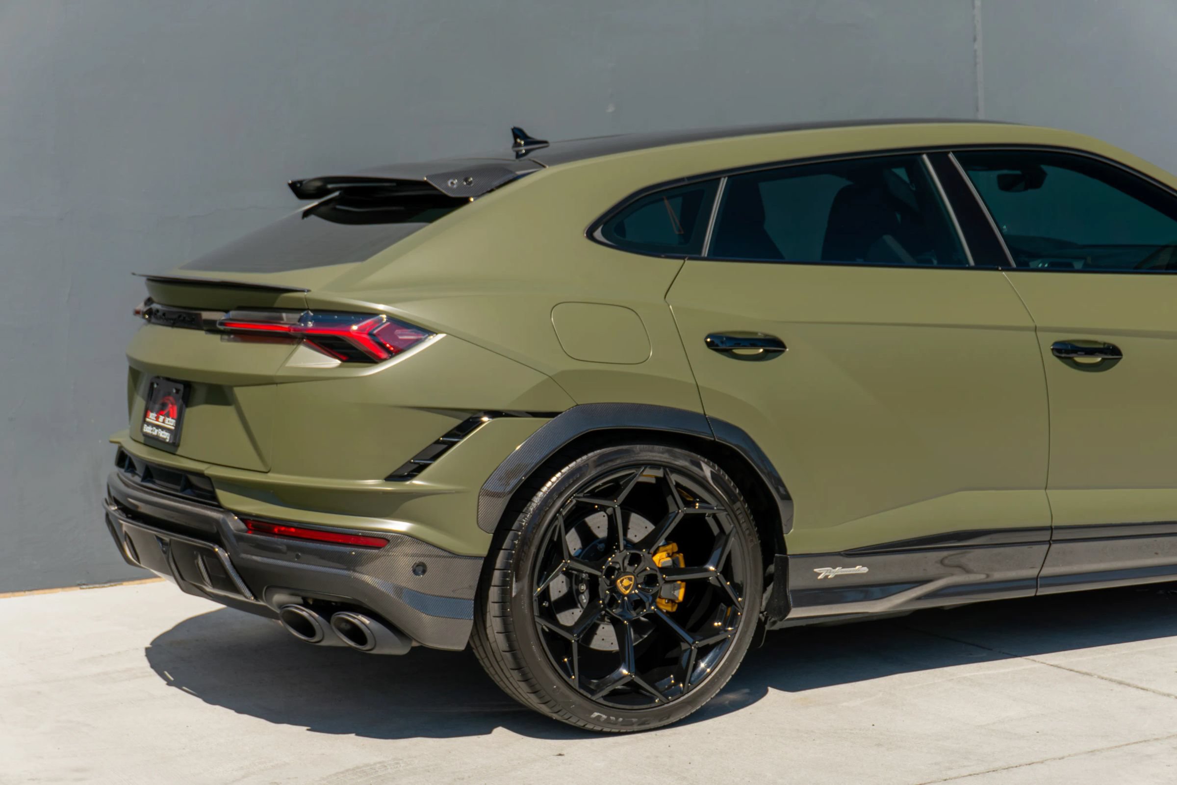 Used 2024 Lamborghini Urus Performante AWD/4WD image 36