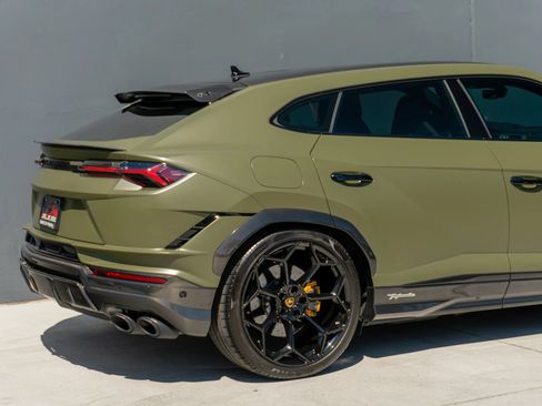 Used 2024 Lamborghini Urus Performante AWD/4WD image 36