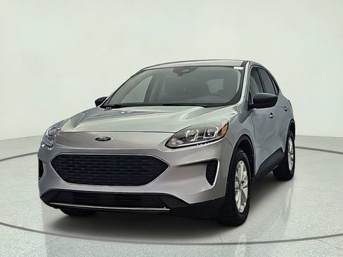 Used 2022 Ford Escape SE FWD image 2