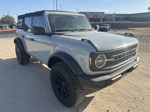 Used 2022 Ford Bronco 4-Door AWD/4WD image 7