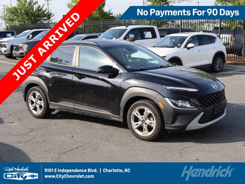 Used 2022 Hyundai Kona SEL w/ Convenience Package FWD image 1