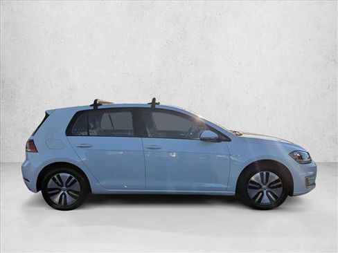 Used 2019 Volkswagen e-Golf SE w/ Driver Assistance Package image 4
