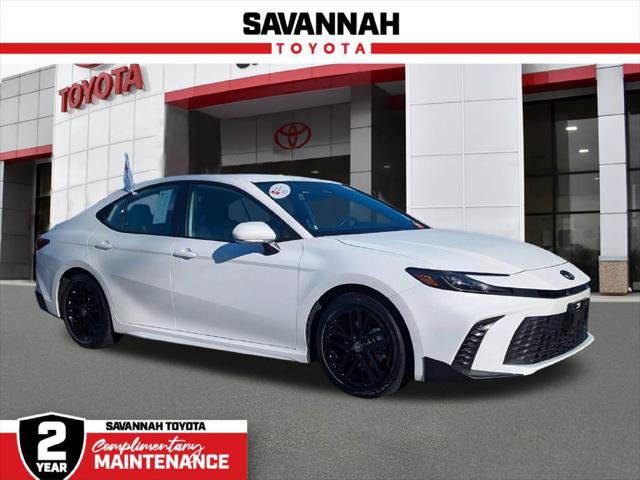 Certified 2025 Toyota Camry SE w/ Convenience Package FWD image 1