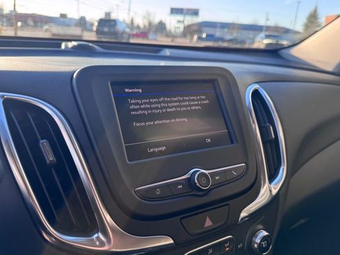 Used 2021 Chevrolet Equinox LT image 17