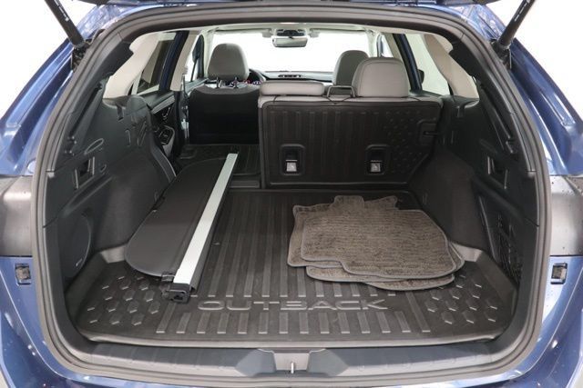 Used 2022 Subaru Outback Limited AWD/4WD image 37