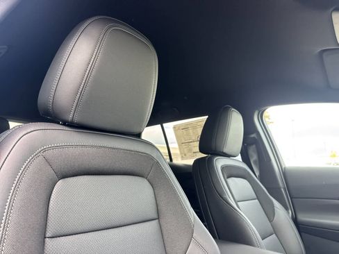 New 2026 Chevrolet Equinox EV LT image 17