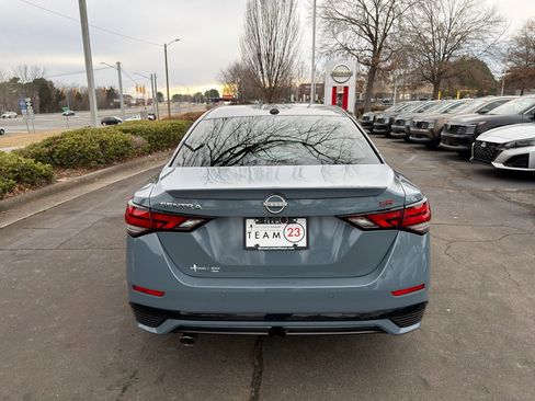 Used 2024 Nissan Sentra SR w/ SR Premium Package image 6
