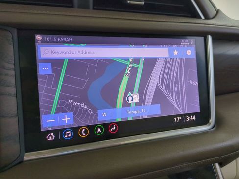 Used 2021 GMC Yukon XL Denali w/ Denali Premium Package image 28