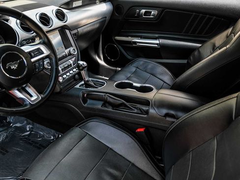 Used 2019 Ford Mustang Premium RWD image 22