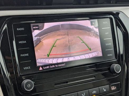 Used 2021 Volkswagen Passat 2.0T SE w/ Luggage Net & Mats Package image 12