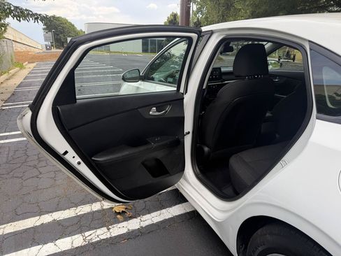 Used 2019 Kia Forte Sedan FWD image 12