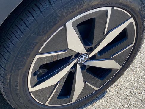 Used 2023 Volkswagen ID.4 Pro S image 19