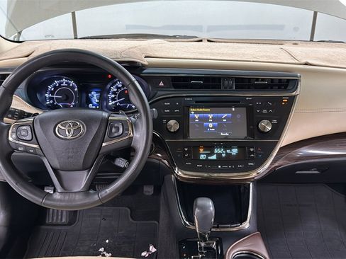 Used 2015 Toyota Avalon XLE Touring image 9