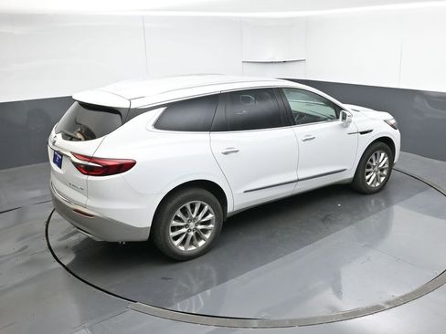 Used 2020 Buick Enclave Essence w/ Sound and Sites Package image 52