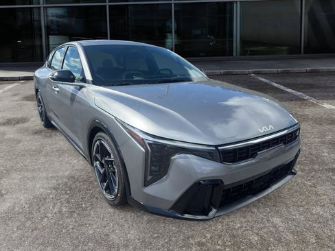 New 2026 Kia K4 GT-Line image 3