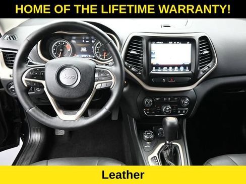 Used 2018 Jeep Cherokee Limited AWD/4WD image 15
