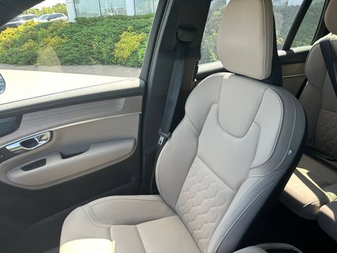 Used 2026 Volvo XC90 B6 Plus AWD/4WD image 29