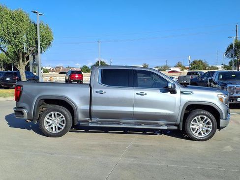 Used 2019 GMC Sierra 1500 SLT RWD image 2
