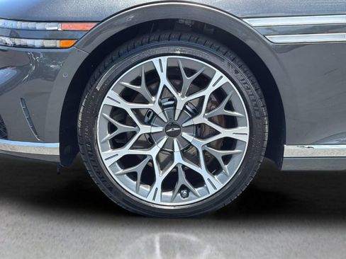 Used 2023 Genesis G90 3.5T AWD/4WD image 25
