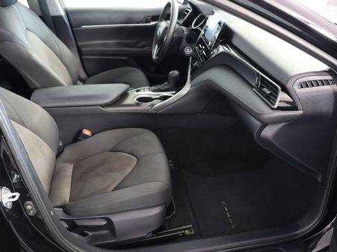 Used 2024 Toyota Camry LE AWD/4WD image 21