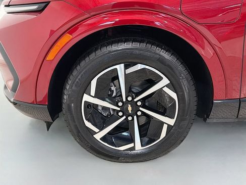 Used 2025 Chevrolet Equinox EV LT w/ Convenience Package FWD image 44