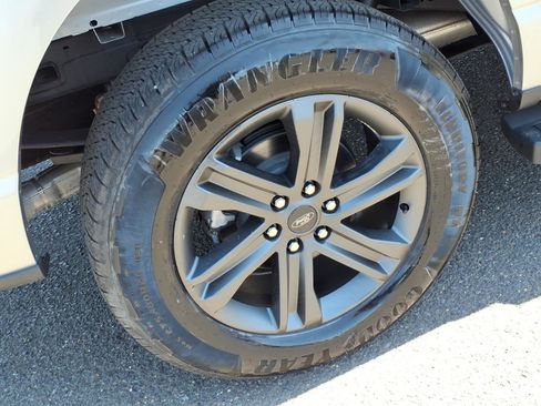 Used 2023 Ford F150 XLT w/ Equipment Group 302A High RWD image 8