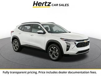 Used 2025 Chevrolet Trax LT w/ LT Convenience Package FWD video 1