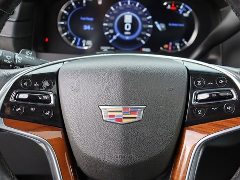 Used 2019 Cadillac Escalade Luxury AWD/4WD image 31