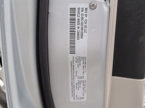 Used 2024 Chrysler Pacifica Limited image 38