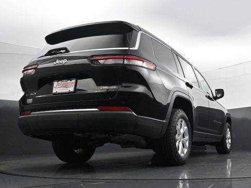Used 2023 Jeep Grand Cherokee L Limited AWD/4WD image 36
