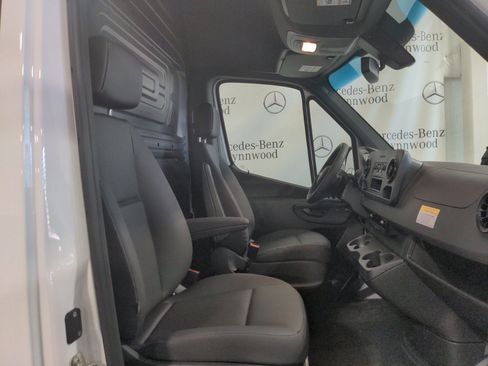 New 2025 Mercedes-Benz Sprinter 2500 image 12