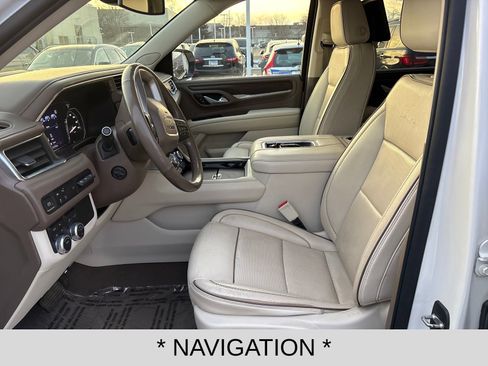 Used 2021 GMC Yukon XL Denali image 9