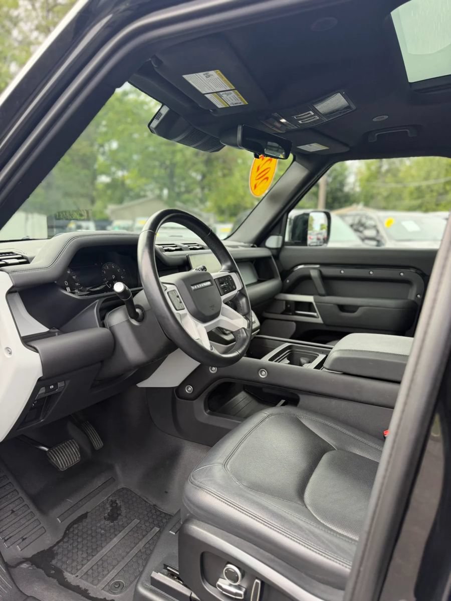 Used 2024 Land Rover Defender 130 S AWD/4WD image 15