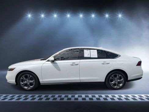 Used 2024 Honda Accord EX image 6