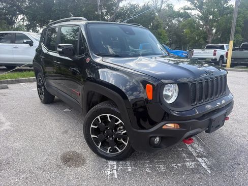 Used 2023 Jeep Renegade Trailhawk AWD/4WD image 7