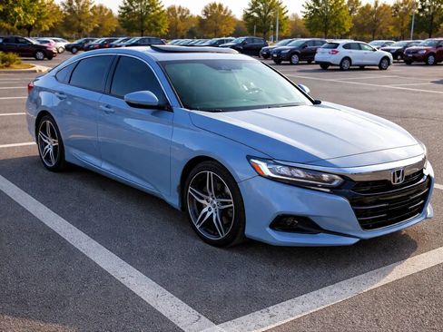 Used 2022 Honda Accord Touring image 1