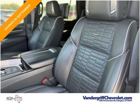 Used 2024 Cadillac Escalade Sport Platinum w/ LPO, ONYX Package AWD/4WD image 21