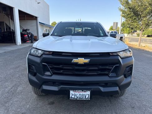 Used 2023 Chevrolet Colorado W/T w/ Advanced Trailering Package AWD/4WD image 8