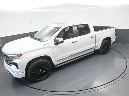 Used 2025 Chevrolet Silverado 1500 High Country w/ Technology Package image 62