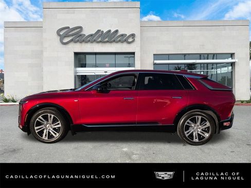 Certified 2024 Cadillac Lyriq Tech w/ Driver Assist Package image 6