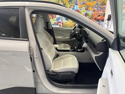 Used 2024 Hyundai Kona SEL AWD/4WD image 51