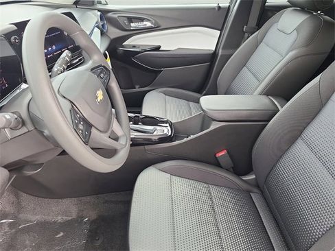 New 2026 Chevrolet Trax LT image 22