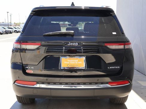 Used 2023 Jeep Grand Cherokee Limited AWD/4WD image 4