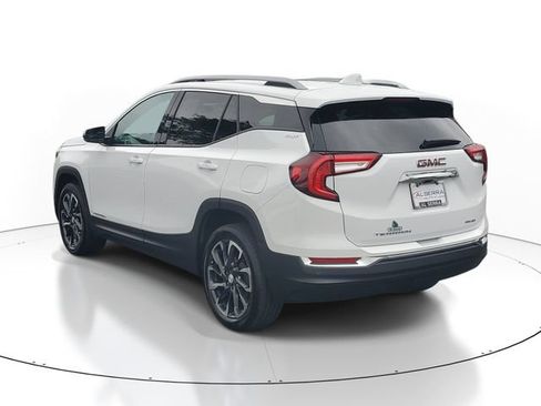 Certified 2023 GMC Terrain SLT AWD/4WD image 3