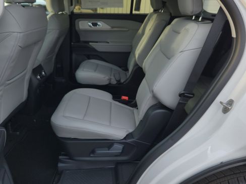 New 2026 Ford Explorer Active image 25
