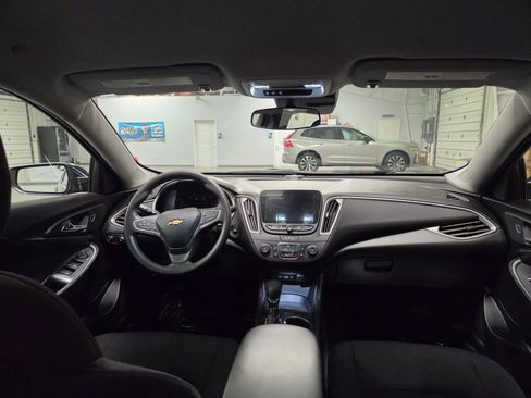Used 2024 Chevrolet Malibu LS FWD image 32